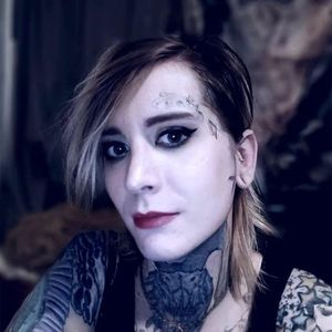 Meet your Posher, Lilith